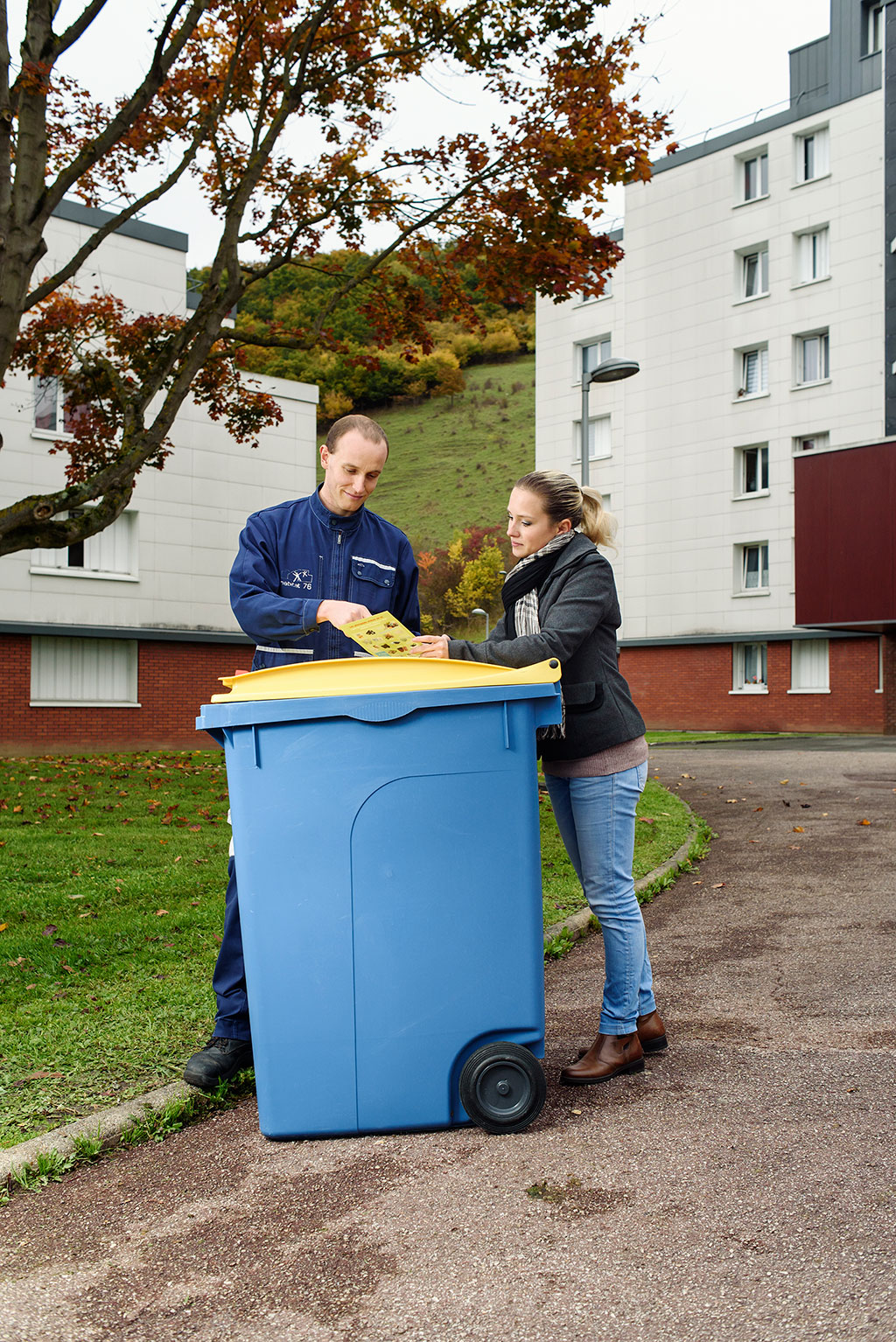 Poubelle de tri sélectif Sourire couvercle vert déchets